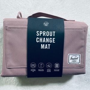 NWT Herschel Sprout Change Mat/ Portable Diaper Changing Pad/ Ash Rose Pink